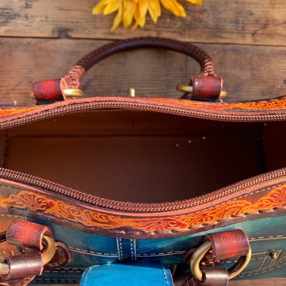 Handcrafted Unique One Of A Kind Western Braided Handle Leather Purse - Picture 6 of 12